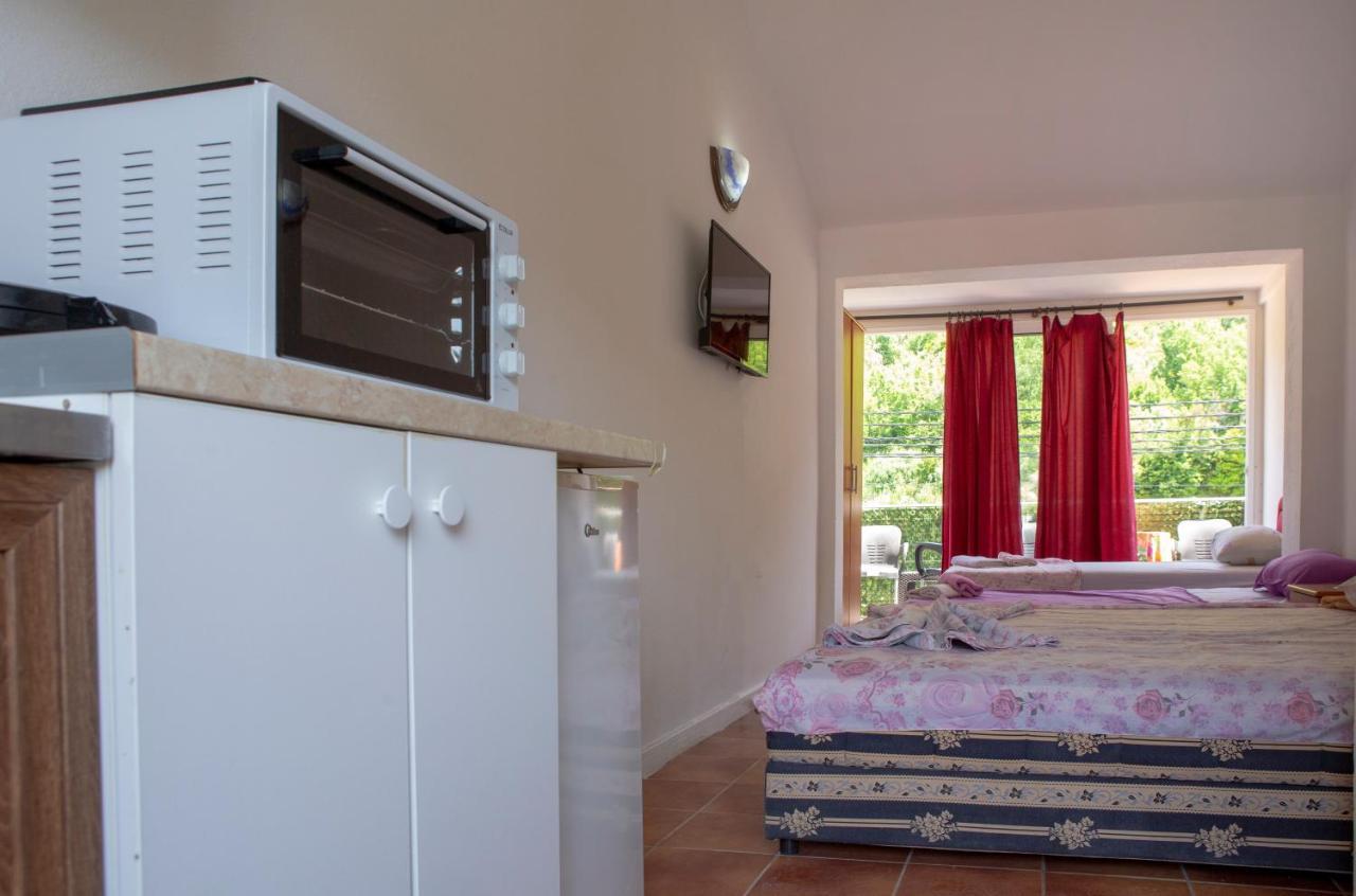 Family Apartments Vukcevic Čanj Esterno foto